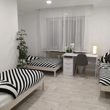 Schoene Und Optimal Gelegene Apartment
