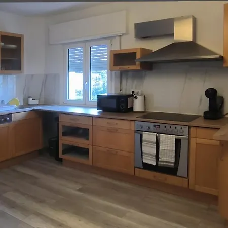 Schoene Und Optimal Gelegene *