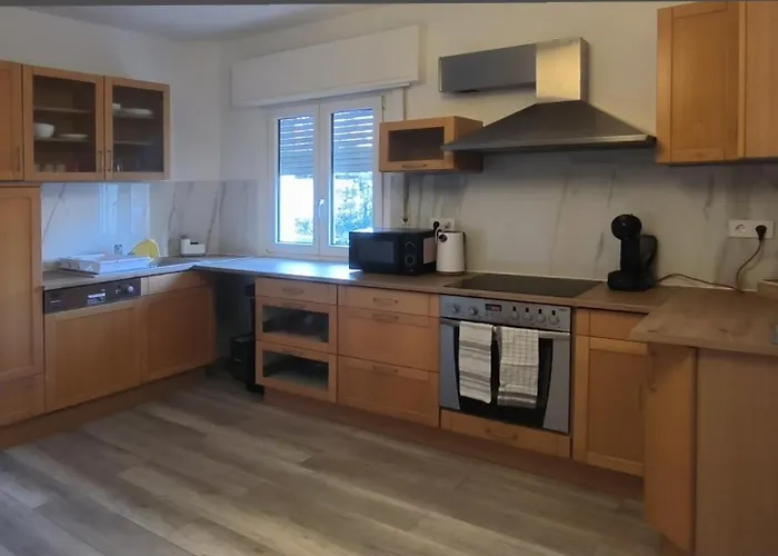 Schoene Und Optimal Gelegene *